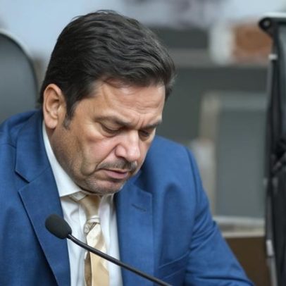 Despachos de ministro constrangem TCU no caso Master; corte sob pressão