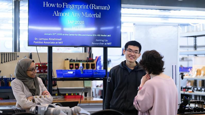 MIT postdoc Lamyaa Almehmadi (left), in collaboration with the MIT Media Lab’s Center for Bits and Atoms, hosted a January workshop on Raman spectroscopy, a technique that uses laser light to “fingerprint” materials.