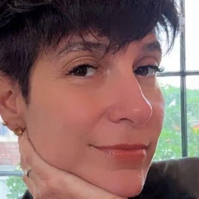 Natasha Dantas, esposa de William Bonner, raspa parte dos cabelos