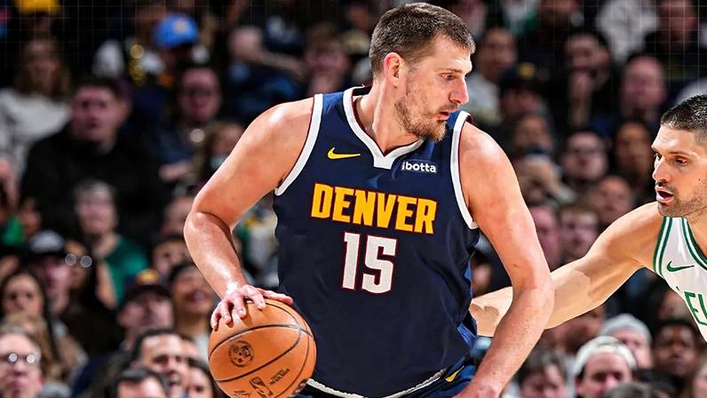 Nikola Jokic comenta lance com Lu Dort