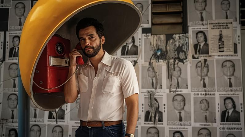 Wagner Moura em pôster do filme "O Agente Secreto"