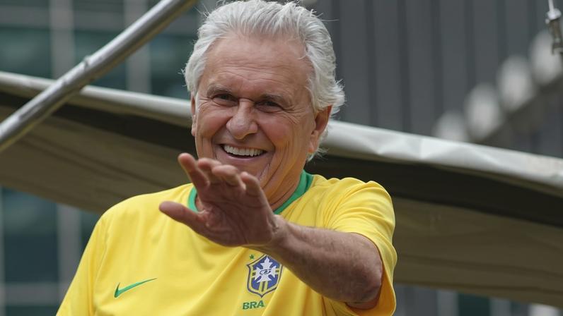 PSD anuncia Ronaldo Caiado como candidato à Presidência