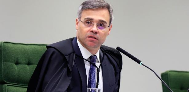 Sessão de hoje evidencia fissuras no STF, aponta Carla Araújo