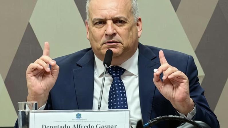 Relatório da CPMI do INSS cita 228 indiciados, sem citar Lula ou Bolsonaro