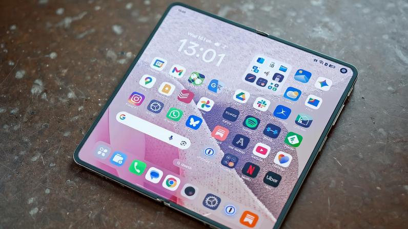 Photo of open Oppo Find N6 from above with no visible crease