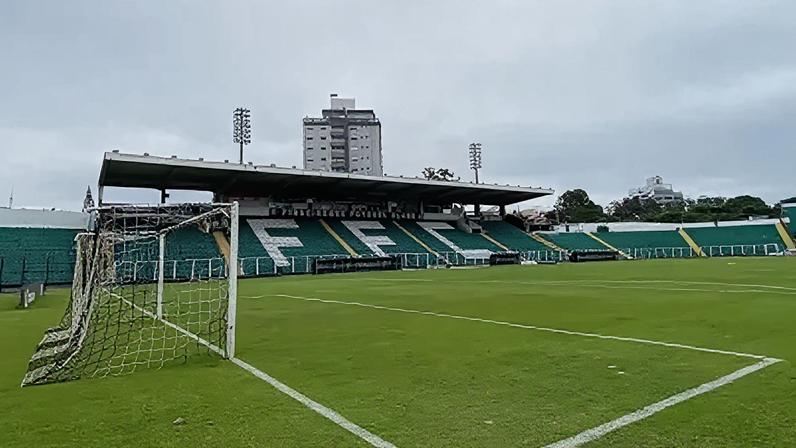 Estádio Orlando Scarpelli, em Florianópolis