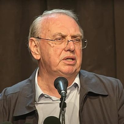 Corinthians economiza milhões com saídas na janela de transferências