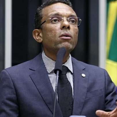 Otoni de Paula rebate acusação sobre voto em comissão