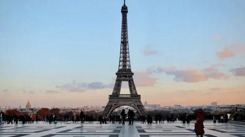 Custo de viajar para Paris com passaporte, vistos e atrações