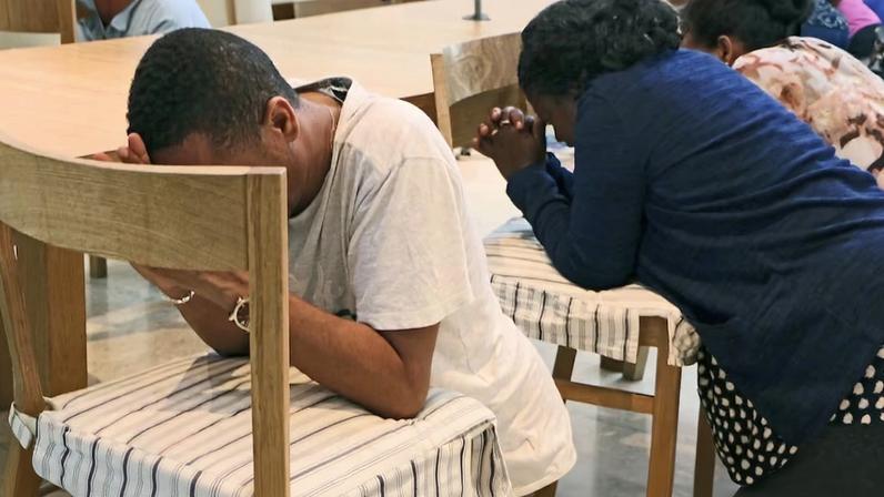 Eritreia: 13 cristãos são presos por se reunirem para orar