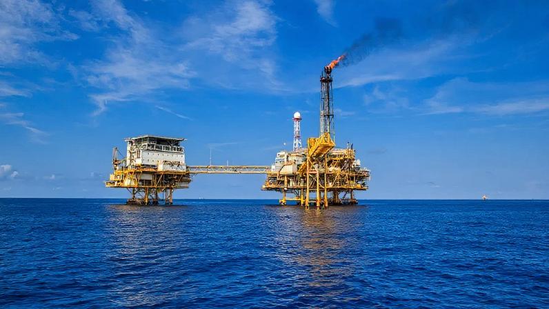 Plataforma de petróleo: cotações voltam a superar US$ 100
