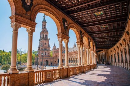 Plaza de España é um dos pontos turísticos mais visitados de Sevilha