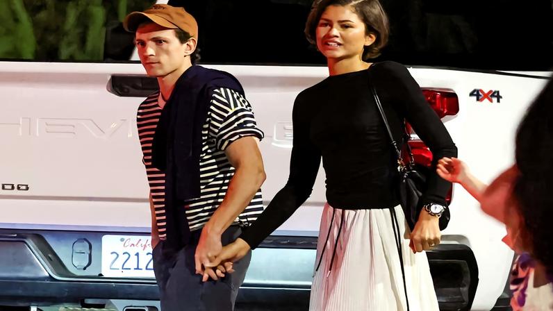 Zendaya é vista com anel dourado em encontro com Tom Holland após rumores de casamento
