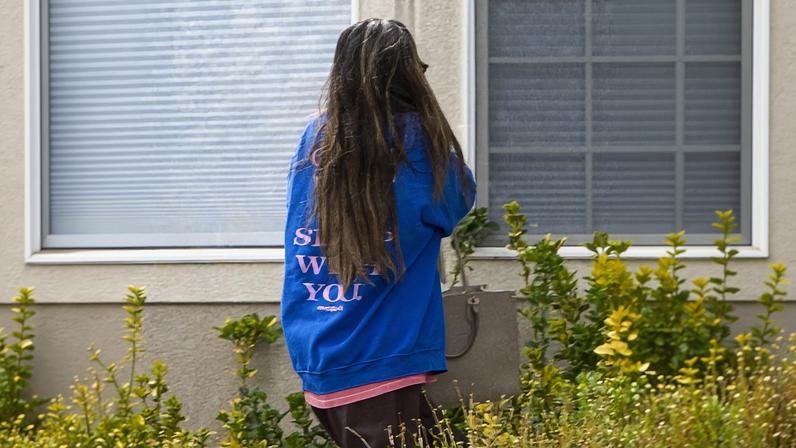 Taylor Frankie Paul envia mensagem com camiseta após cancelamento de Bachelorette