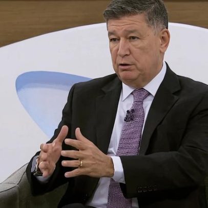 Presidente da CPMI do INSS é acusado de barrar investigações importantes