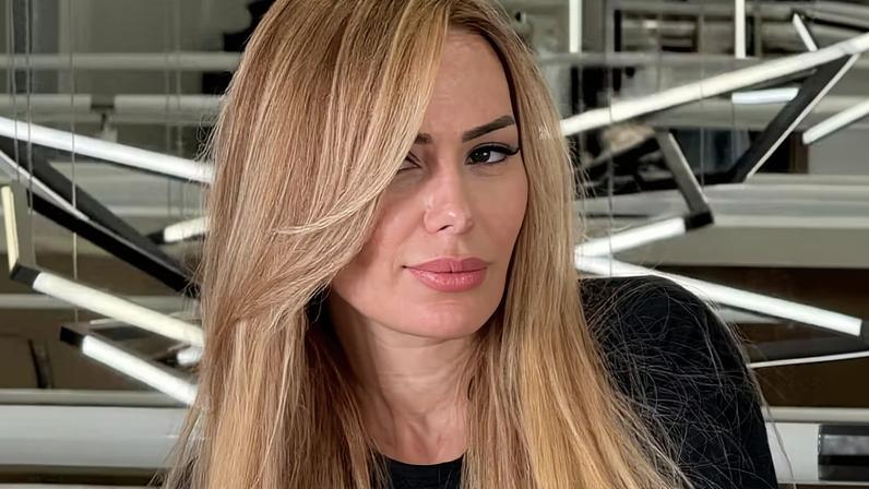 Ju Isen revela tratamento contra dismorfia de imagem após 50 cirurgias