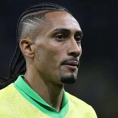 Barcelona divulga prazo de recuperação de lesão de Raphinha