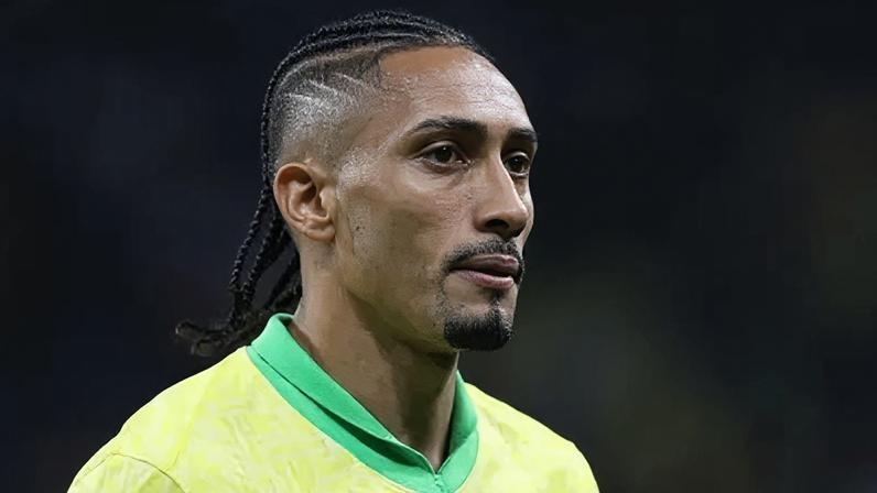 Barcelona divulga prazo de recuperação de lesão de Raphinha