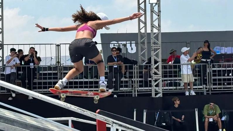 Rayssa Leal volta a treinar no Mundial de SKate (Foto: Beatriz Pinheiro/ Lance!)