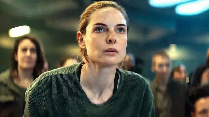 Rebecca Ferguson revela quando Silo retorna para a 3ª temporada