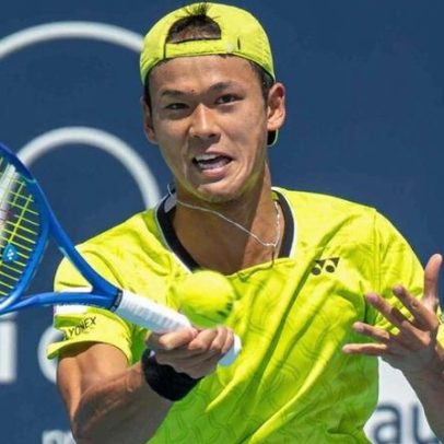 Medvedev vence ex-nº1 juvenil; Paul avança, Ruud cai