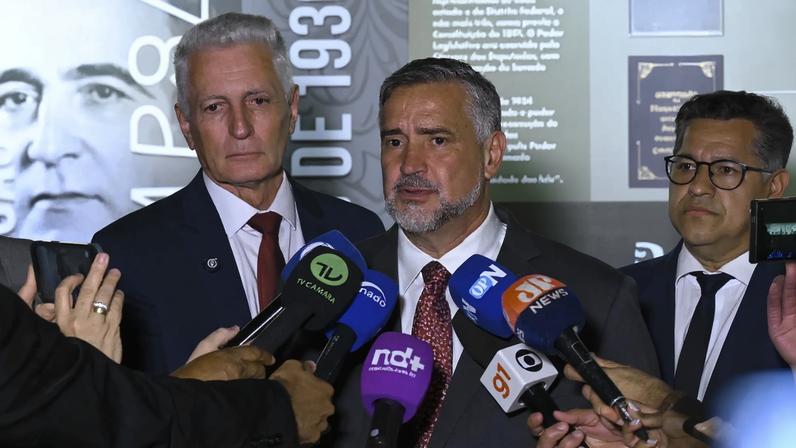 O deputado Paulo Pimenta (PT-RS) nega que o relatório alternativo da base do governo Lula tenha objetivo eleitoral. (Foto: Jefferson Rudy/Agência Senado)