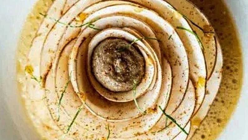 Prato do restaurante Les Morainières, novo três estrelas Michelin da França