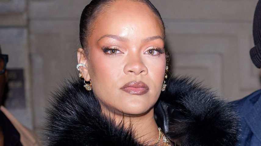 Suspeito de tiroteio na casa de Rihanna se declara não culpado por 20 disparos