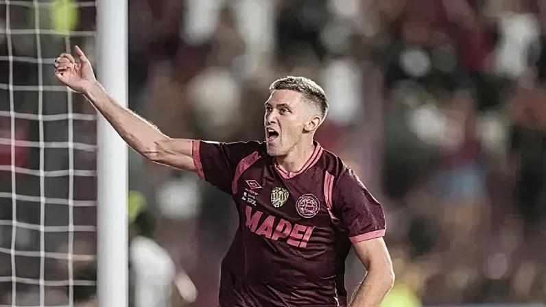 Rodrigo Catillo, do Lanus-ARG, está próximo de reforçar o Flumiense.