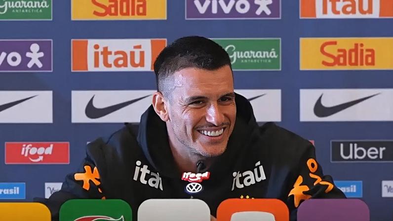 Ibáñez detalha função tática com Ancelotti e relembra ausência em 2022