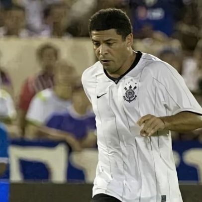 Corinthians relembra estreia de Ronaldo pelo clube e o declara eterno