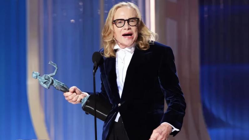 Kristen Bell hosted the 2026 SAG Actor awards.