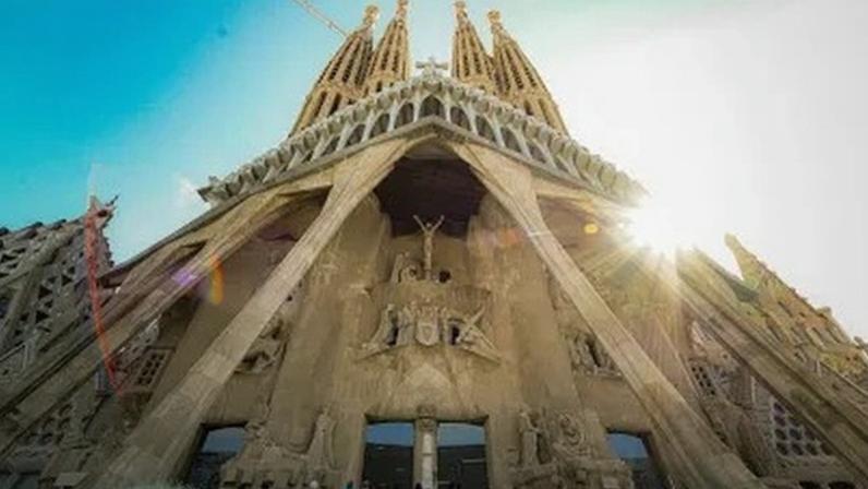 Sete curiosidades sobre a Sagrada Família, basílica centenária de Barcelona