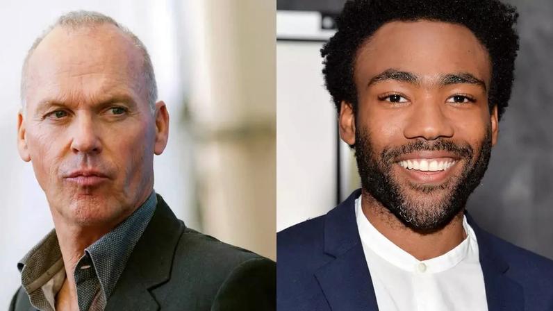 Michael Keaton e Donald Glover são vistos em filmagem