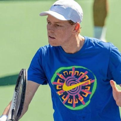 Sinner tenta manter ritmo em Miami e encara Mensik e Zverev