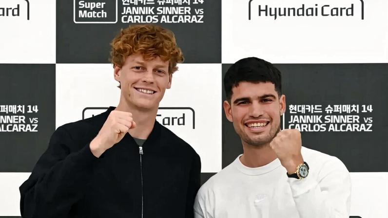 Sinner brinca com Alcaraz sobre padel e diz que ele correria pelos dois