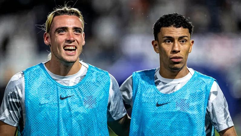 Vasco fecha janela internacional com seis reforços e folha salarial reduzida