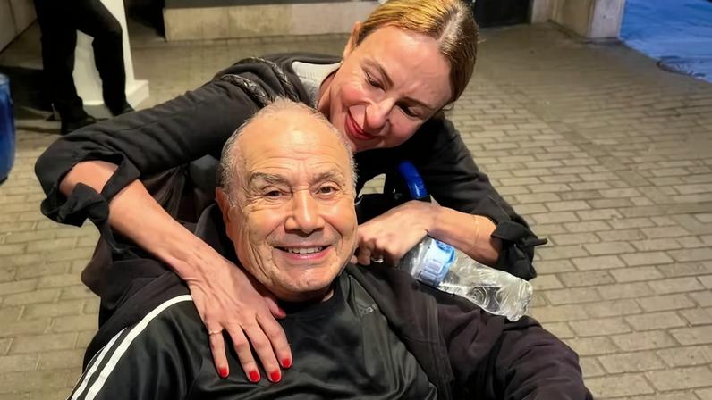 Stênio Garcia tem alta hospitalar em meio a disputa por apartamento com as filhas