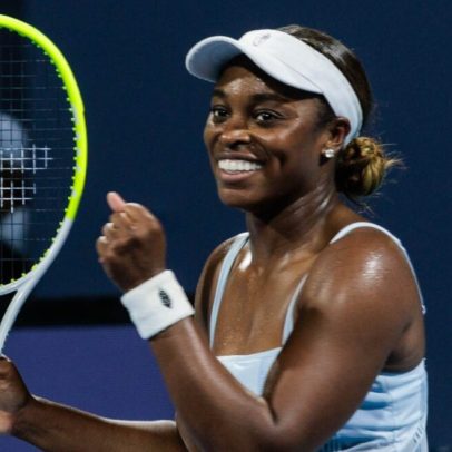 Stephens encerra série negativa e enfrenta Zheng