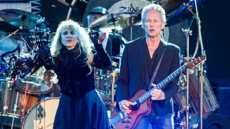 Lindsey Buckingham faz as pazes com Stevie Nicks; cenários para o futuro