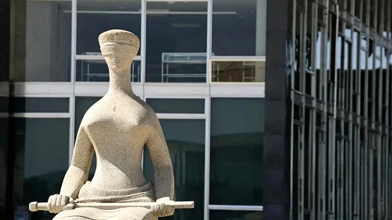 Quinquênio retorna aos salários de juízes após 20 anos, risco de efeito cascata