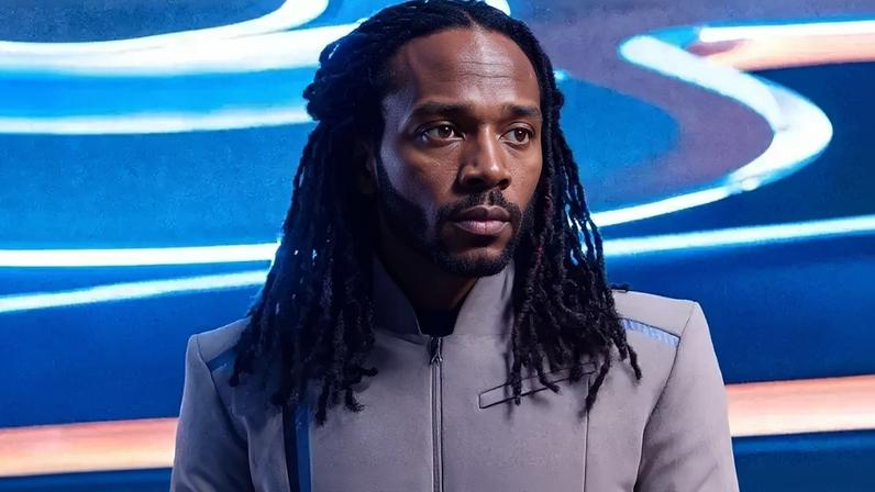Star Trek: Starfleet Academy | Ator diz que 2ª temporada será "super gay"