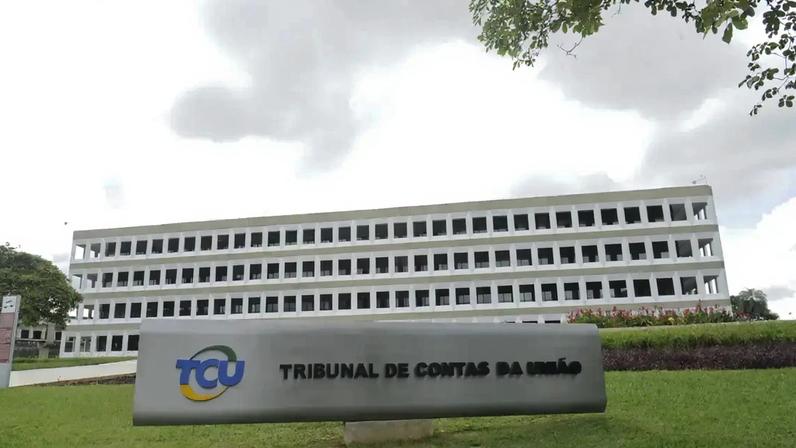 Investigação apura tentativa de usar o TCU em negócios entre Master e BRB