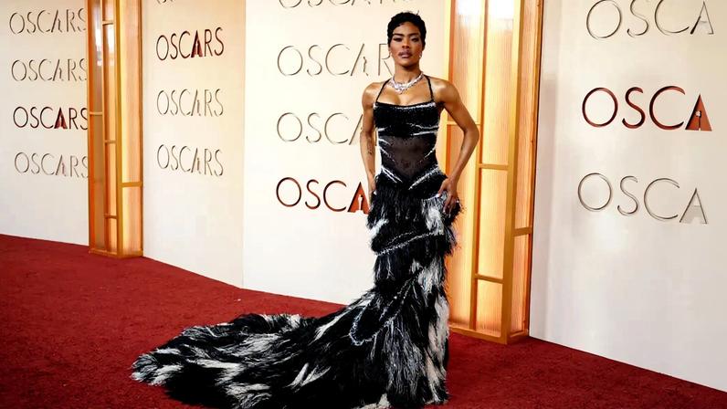 Teyana Taylor arrived at the Oscars 2026 red carpet in a pearl- and crystal-embroidered Chanel gown.