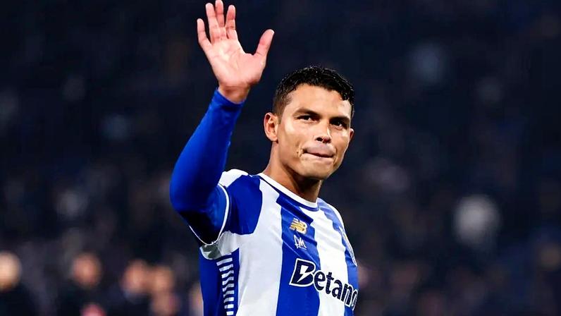 Thiago Silva em ação pelo Porto (Foto: Divulgação/Porto)