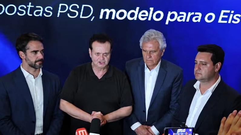 Gilberto Kassab e os três pré-candidatos do PSD à Presidência, os governadores Eduardo Leite (RS), Ronaldo Caiado (GO) e Ratinho Júnior (PR) durante evento do partido em SP — Foto: LEANDRO CHEMALLE/THENEWS2/ESTADÃO CONTEÚDO