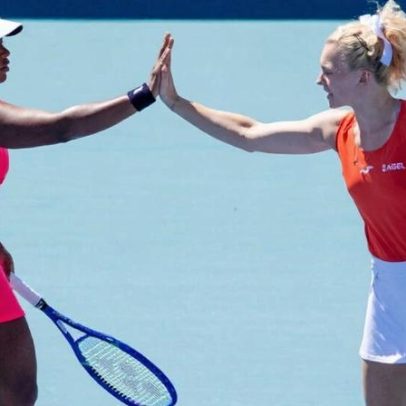 Townsend e Siniakova vão à final ao eliminar Stefani e Dabrowski em 3 sets