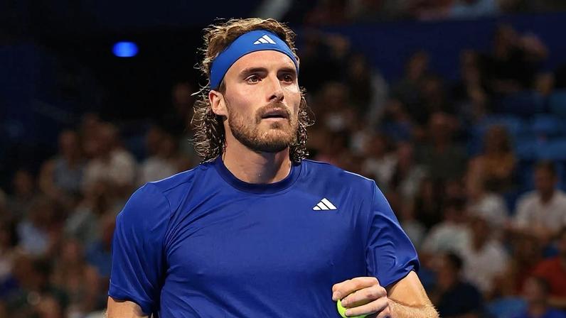 Tsitsipas se defende de polêmica e comenta turnê pela América do Sul