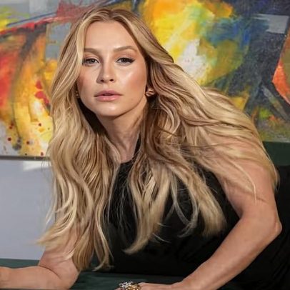 Carla Díaz renova visual e explica motivo da mudança