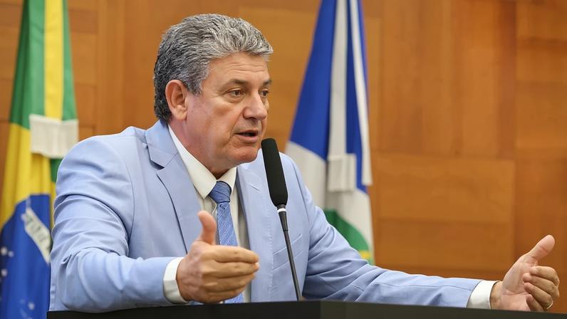 Deputado que comemorou vitória em licitação vira alvo do MP por suposto conflito de interesse